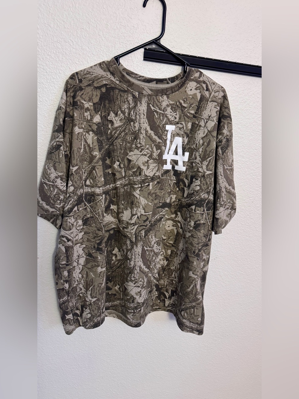 LA Dodgers Men's Camouflage T-Shirt - Olive Green